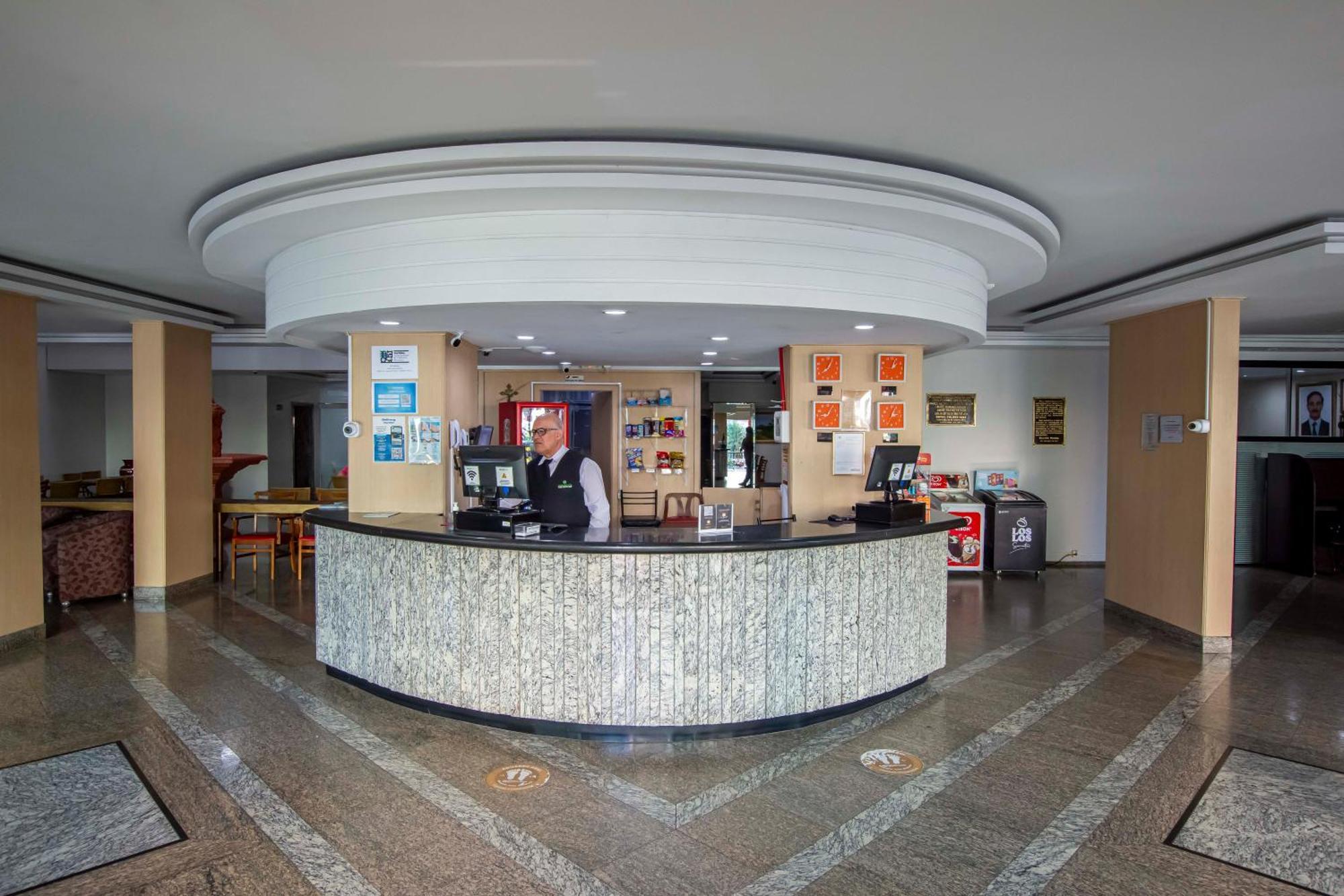 Golden Park Curitiba Hotel Eksteriør billede